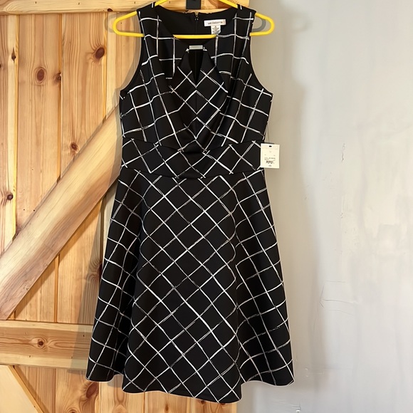 Liz Claiborne Black & White Dress, New w/Tags - Picture 6 of 7